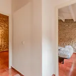 Flateli Cundaro 3 * Girona